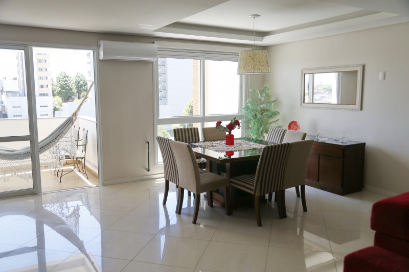 Apartamento à venda Centro com 154m² e 3 quartos por R$ 850.000 - 742050022-18.JPG