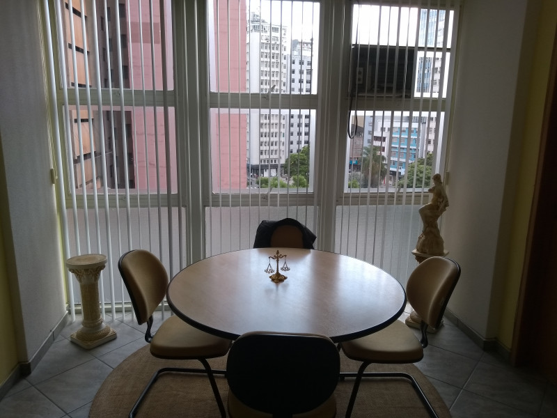 Comercial à venda Centro com 69m² e 1 quarto por R$ 345.000 - 1284140372-sala-reunioes-1.jpg