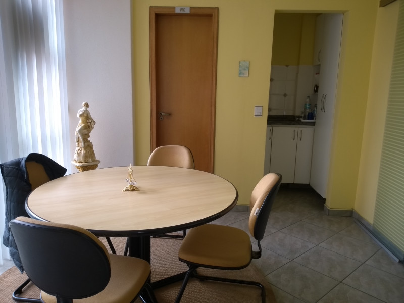 Comercial à venda Centro com 69m² e 1 quarto por R$ 345.000 - 1961806820-sala-reunioes-2.jpg