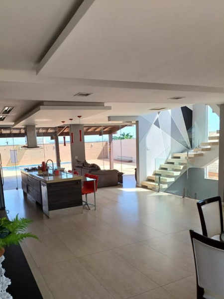 Casa à venda Jardim Amália com 730m² e 4 quartos por R$ 3.400.000 - 319990240-9-salas-e-cozinha-integradas-4.jpeg
