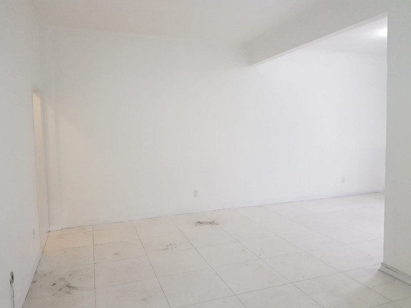 Apartamento à venda Laranjeiras com 108m² e 3 quartos por R$ 850.000 - 2120556912-sala6.jpeg