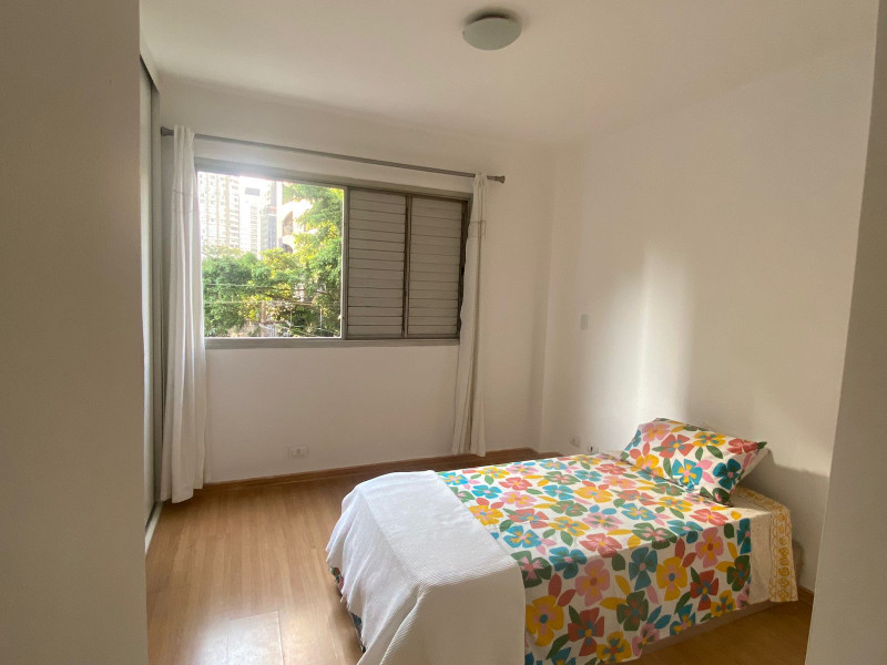 Apartamento à venda Itaim Bibi com 110m² e 3 quartos por R$ 1.950.000 - 1568030261-quarto-do-meio.jpeg