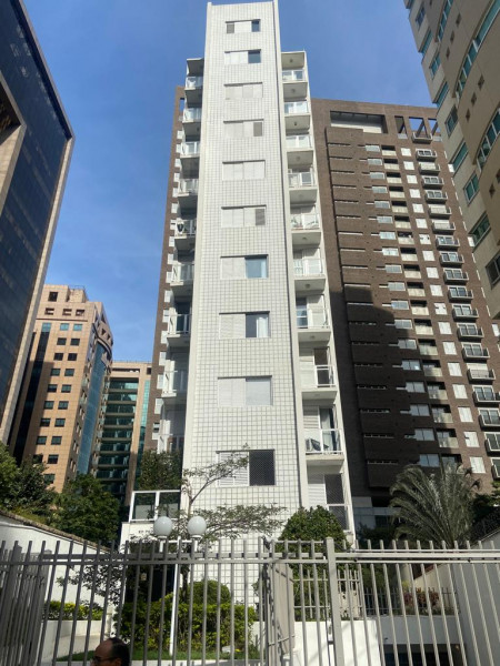 Apartamento à venda Itaim Bibi com 110m² e 3 quartos por R$ 1.950.000 - 1668918997-frente-predio.jpeg