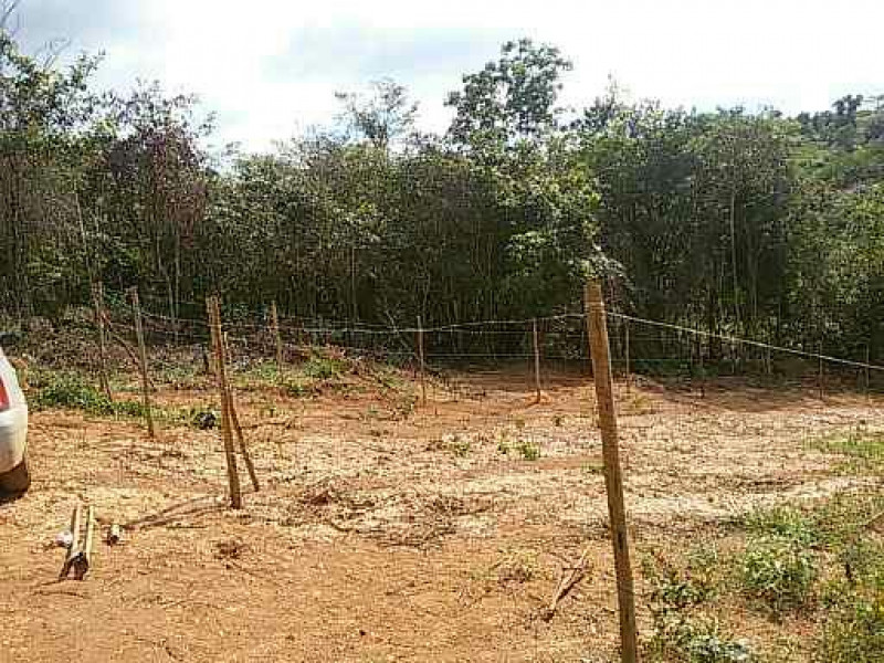 Terreno à venda Paraíso com 300m² e 1 quarto por R$ 40.000 - 348532003-1524073848773jpg.jpg