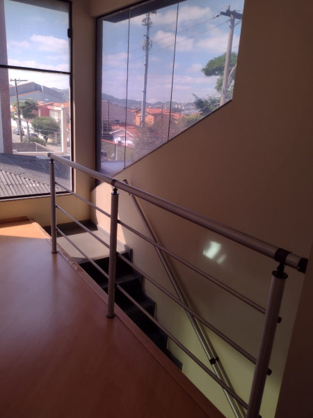 Casa à venda Vila Marchi com 300m² e 3 quartos por R$ 1.300.000 - 1565365047-corredor-quartos.jpg