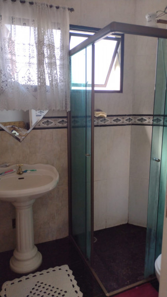 Casa à venda Vila Marchi com 300m² e 3 quartos por R$ 1.300.000 - 520016554-banheiro-suite-2.jpeg