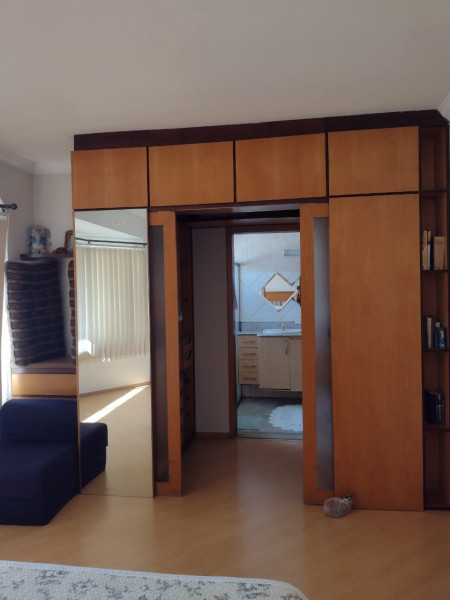 Casa à venda Vila Marchi com 300m² e 3 quartos por R$ 1.300.000 - 621226086-suite-1-closed-e-banheiro.jpg