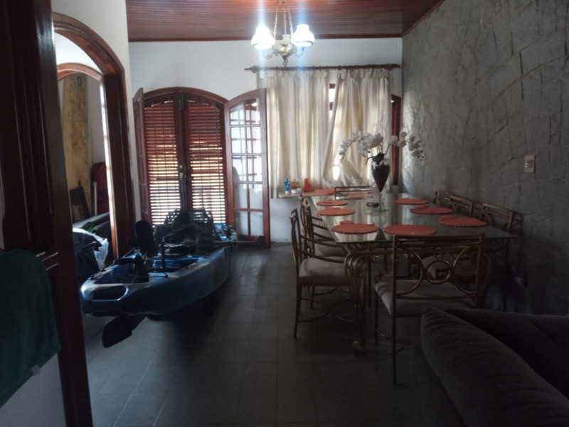 Casa à venda Enseada com 300m² e 5 quartos por R$ 675.000 - 1485825332-f674588d-d4e2-4051-bace-198e1fc73d2a.jpeg