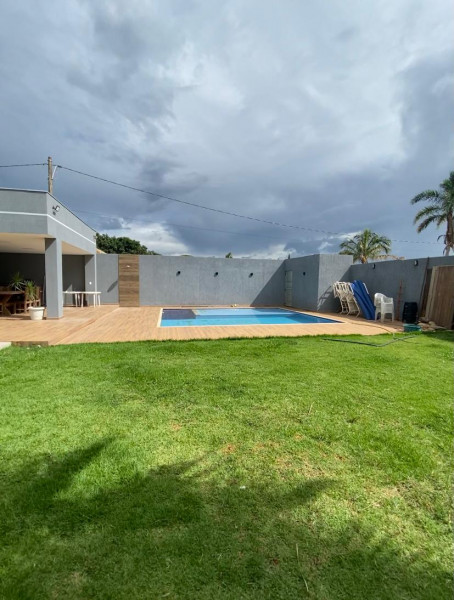 Casa à venda Centro com 800m² e 3 quartos por R$ 670.000 - 1327395026-7d9889f9-9fcf-4480-82f0-ab26cc039285.jpeg