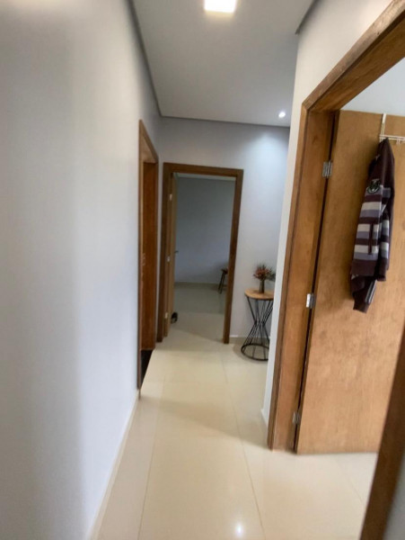 Casa à venda Centro com 800m² e 3 quartos por R$ 670.000 - 1697631048-7afd3860-a567-48f1-838a-d02e8f0a3ac5.jpeg