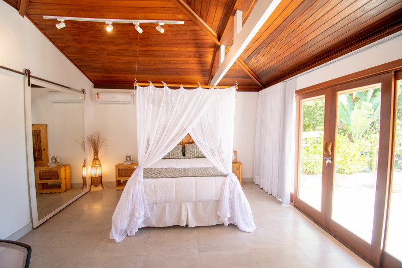 Casa à venda CENTRO com 475m² e 3 quartos por R$ 4.980.000 - 366420372-img-5204.JPG