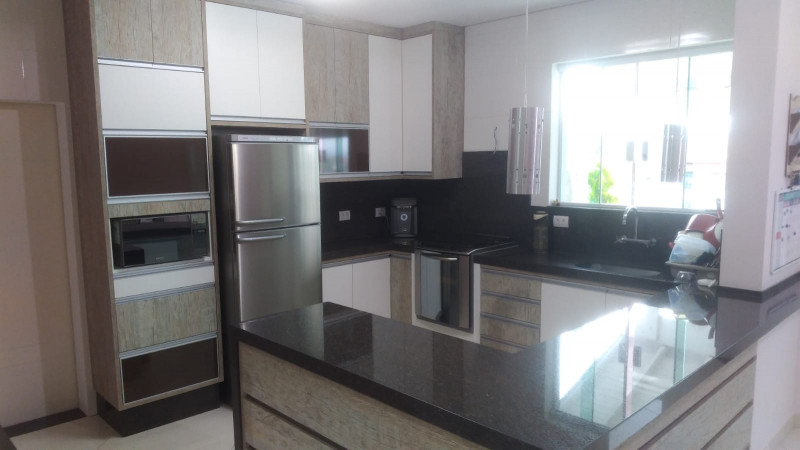 Casa à venda Centro Alto com 400m² e 3 quartos por R$ 1.200.000 - 743835110-cozinha.jpg