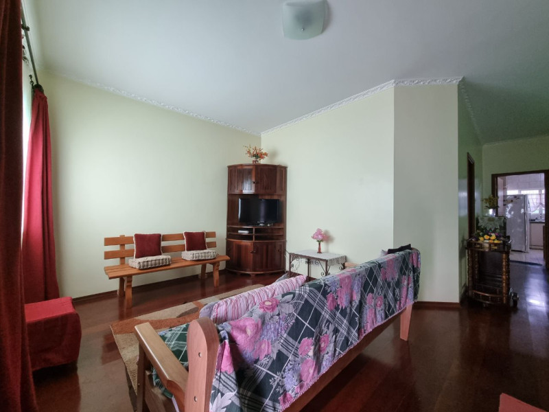 Casa à venda Centro com 269m² e 3 quartos por R$ 1.100.000 - foto-03.jpg