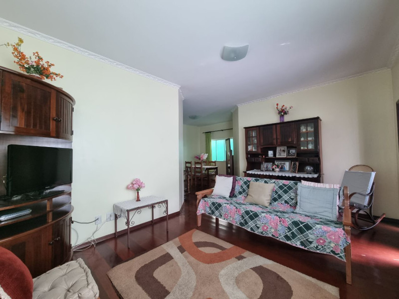 Casa à venda Centro com 269m² e 3 quartos por R$ 1.100.000 - foto-04.jpg