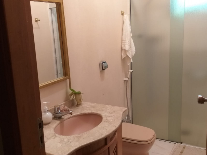 Casa à venda Três Barras com 380m² e 3 quartos por R$ 407 - 630262777-banheiro-2.jpg