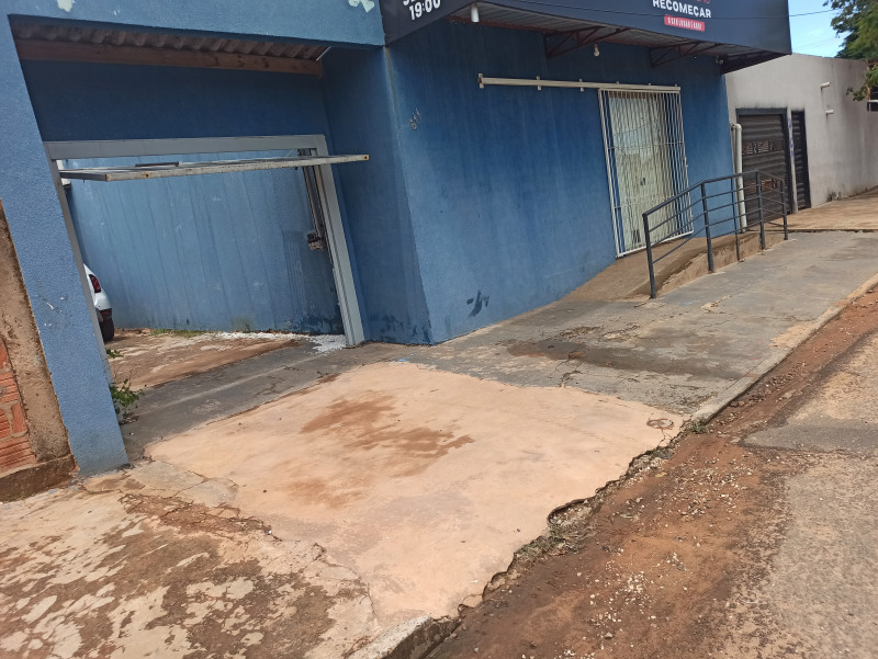 Comercial à venda Jardim Centro Oeste com 360m² e 1 quarto por R$ 1 - 1450906224-img-20230220-104430.jpg