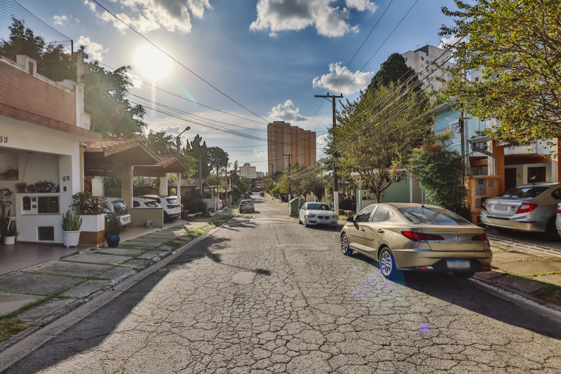 Casa à venda Jardim Bonfiglioli com 150m² e 3 quartos por R$ 900.000 - 1399987569-17-rua-condominio-1.jpg