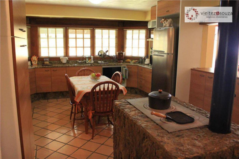 Casa à venda Centro com 400m² e 3 quartos por R$ 1.600.000 - 613039489-cozinha-1.jpg