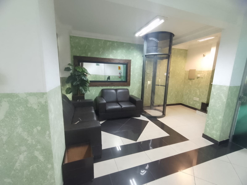Comercial para alugar Jardim Samello V com 40m² e 1 quarto por R$ 850 - 388279063-whatsapp-image-2023-05-15-at-08.jpeg