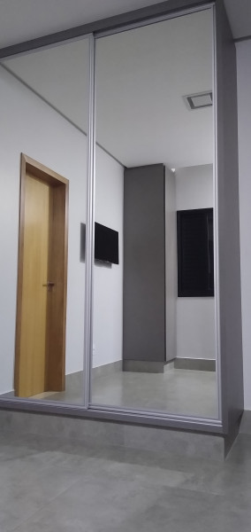 Casa de condomínio à venda Residencial Araguaia com 146m² e 3 quartos por R$ 1.250.000 - 1520159213-img-20230521-101353618-mp.jpg