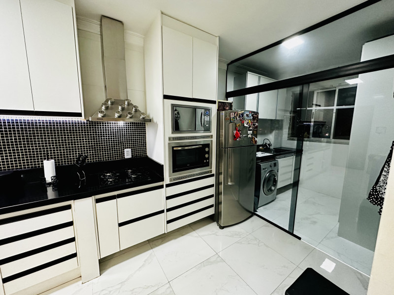 Apartamento à venda Centro com 103m² e 3 quartos por R$ 870.000 - 1625103098-2f40c429-6ac5-4c3f-b7e6-576071c8002b.jpeg