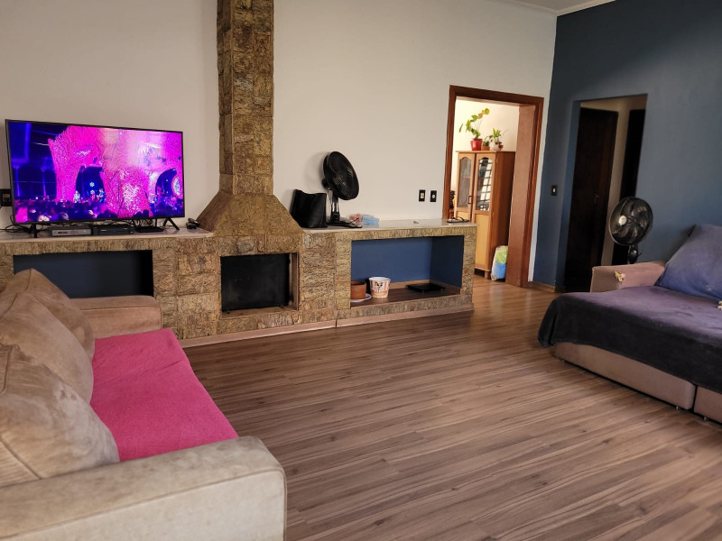 Chácara à venda Village Campinas com 1356m² e 3 quartos por R$ 880.000 - 1082578839-sala2.jpg