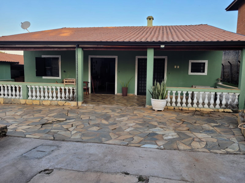 Chácara à venda Village Campinas com 1356m² e 3 quartos por R$ 880.000 - 1505416960-fachada.jpg