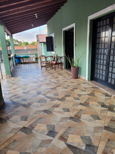 Chácara à venda Village Campinas com 1356m² e 3 quartos por R$ 880.000 - 2119415673-varanda.jpg