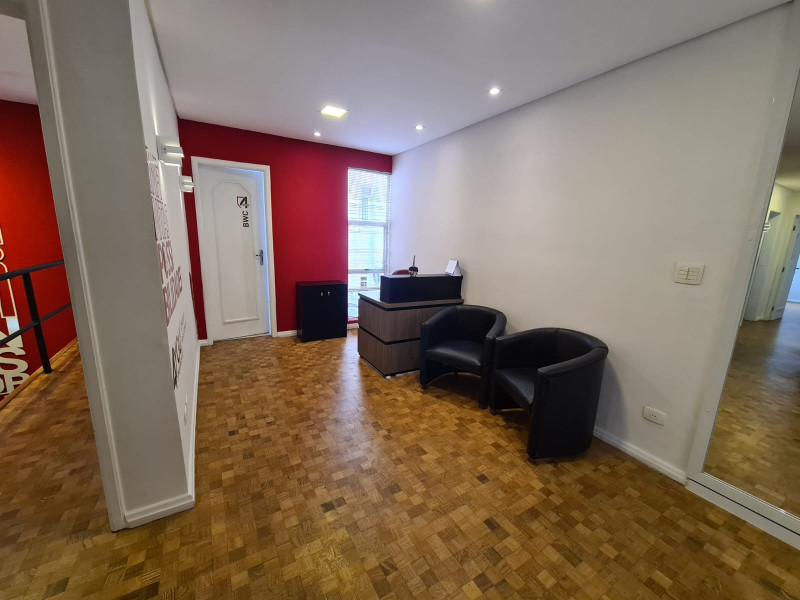 Comercial para alugar Seminário com 119m² e 1 quarto por R$ 1.300 - 1066882351-whatsapp-image-2023-05-22-at-14.jpeg