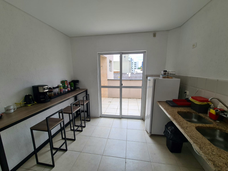 Comercial para alugar Seminário com 119m² e 1 quarto por R$ 1.300 - 1940222440-whatsapp-image-2023-05-22-at-14.jpeg