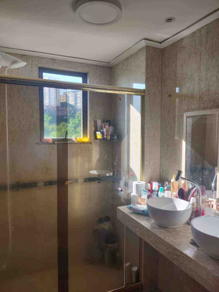 Apartamento à venda Fonseca com 80m² e 3 quartos por R$ 335.000 - 1328677495-banheiro-social.jpg