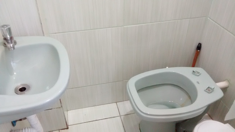 Apartamento à venda Grajaú com 42m² e 2 quartos por R$ 170.000 - 1698046434-7-banheiro-de-empregada-1.jpg