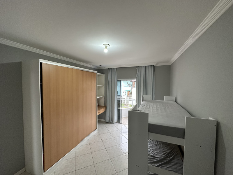Casa à venda Ariribá com 260m² e 5 quartos por R$ 1.500.000 - 1273250462-img-3715.jpeg