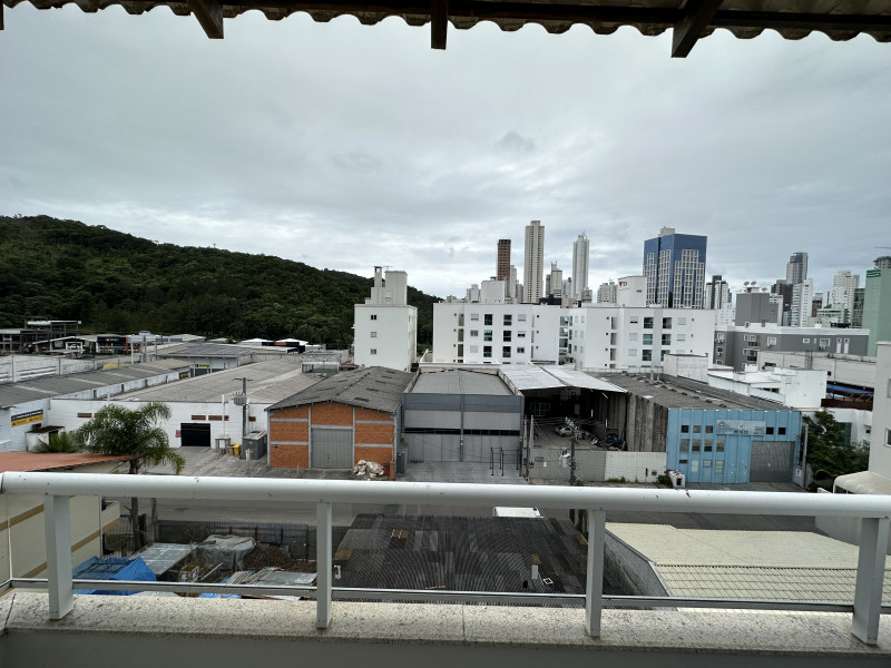 Casa à venda Ariribá com 260m² e 5 quartos por R$ 1.500.000 - 755974504-img-3729.jpeg