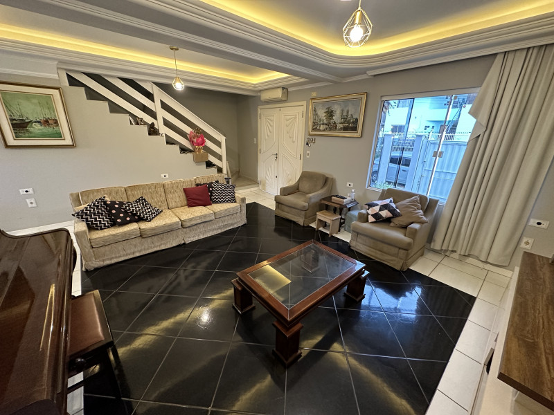 Casa à venda Ariribá com 260m² e 5 quartos por R$ 1.500.000 - 997400557-img-3696.jpeg