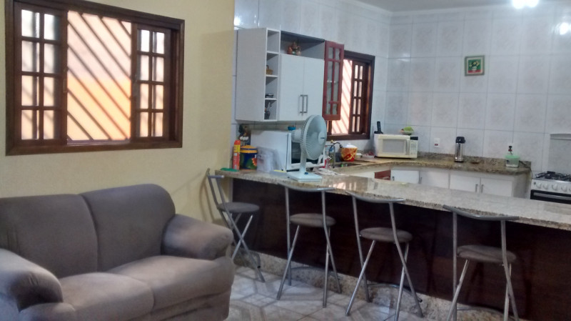 Casa à venda Jardim do Papai com 200m² e 4 quartos por R$ 600.000 - 380469868-img-20160506-155815130-hdr.jpg