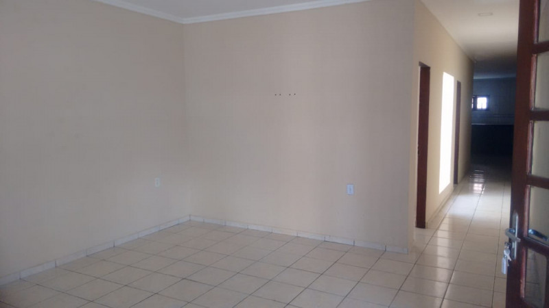 Casa à venda Caminho do Sol com 293m² e 4 quartos por R$ 355.000 - 1547291054-18e7ae00-996c-4fc8-bf65-df82aec671d2.jpeg