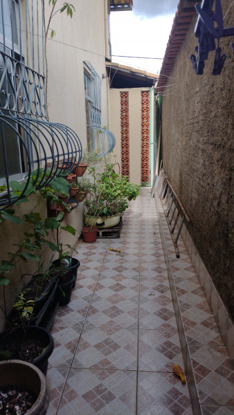 Casa à venda Jardim Leblon com 224m² e 4 quartos por R$ 690.000 - 1831075022-img-20221216-155546001.jpg