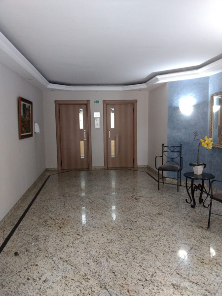 Apartamento à venda Vila Londrina com 55m² e 2 quartos por R$ 285.000 - 973664003-hall-de-entrada-elevadores.jpg