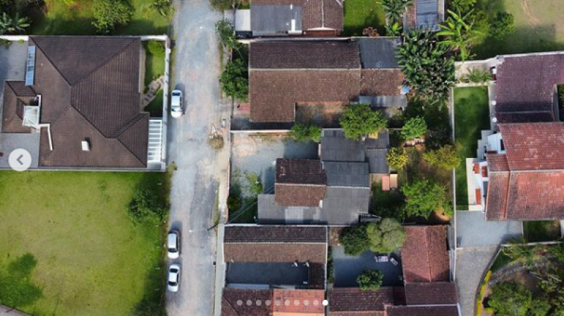 Terreno à venda Jaraguá Esquerdo com 450m² e 1 quarto por R$ 470.000 - 1084407161-casa-10.png