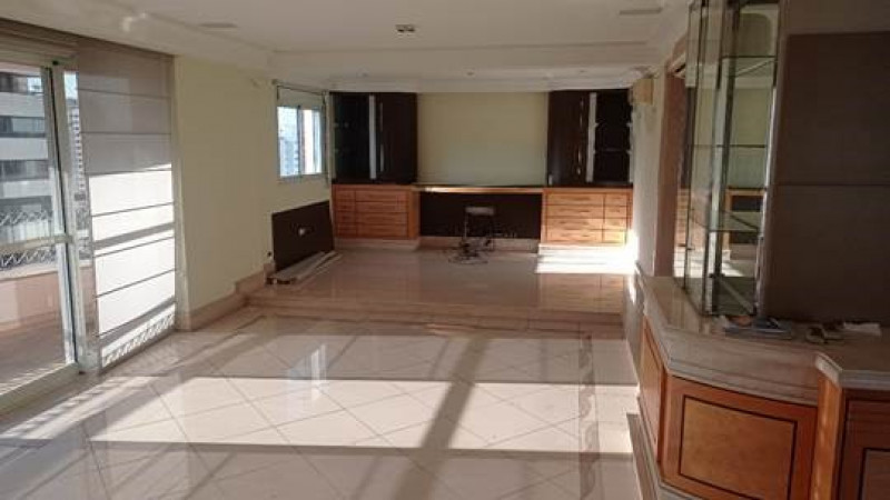 Apartamento à venda Centro com 195m² e 4 quartos por R$ 2.250.000 - 565946425-apto-zanus-01.jpg