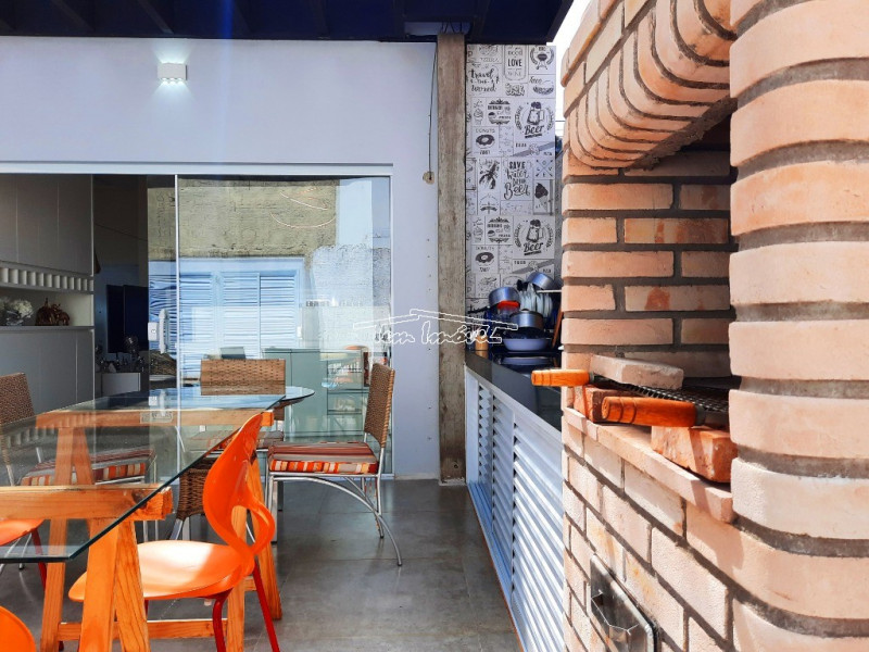 Casa à venda AH com 130m² e 3 quartos por R$ 690.000 - 661399650-foto19.jpg