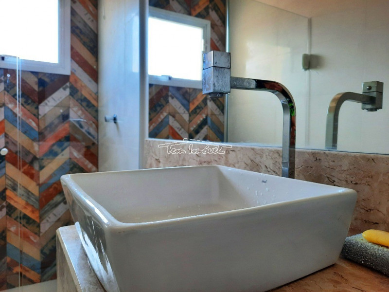 Casa à venda AH com 130m² e 3 quartos por R$ 690.000 - 946859860-foto30.jpg