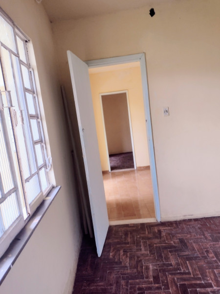 Casa à venda São Mateus com 168m² e 2 quartos por R$ 95.000 - 1680426598-img-20230412-1551299762.jpg