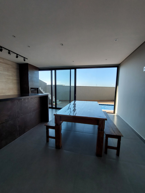 Casa de condomínio à venda Jardim America com 307m² e 3 quartos por R$ 1.200.000 - 1576763636-1000099703.jpg