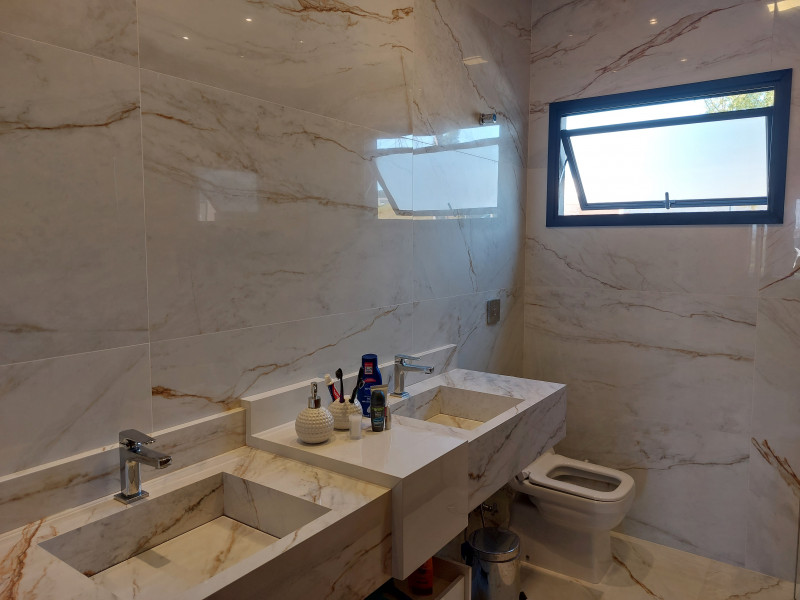 Casa de condomínio à venda Jardim America com 307m² e 3 quartos por R$ 1.200.000 - 765105713-1000099684.jpg