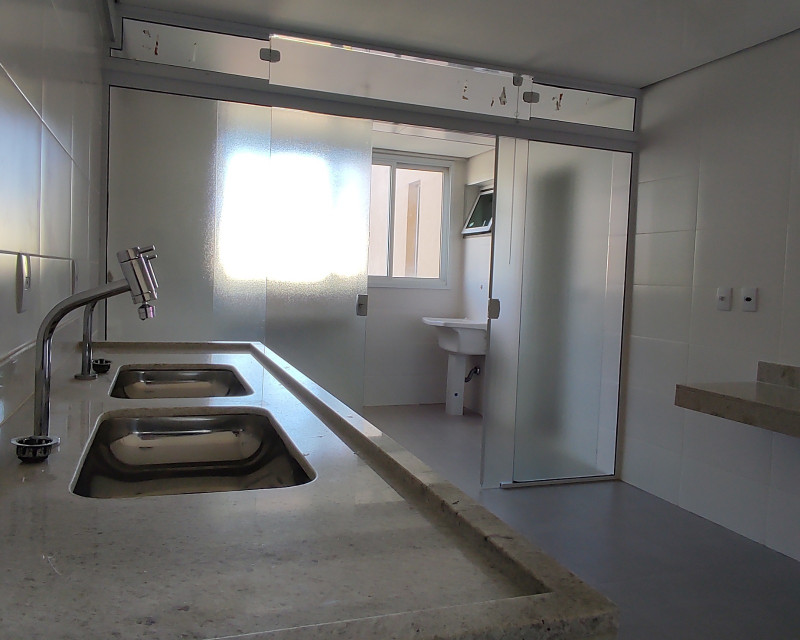 Apartamento à venda Vila Pinto com 16703m² e 3 quartos por R$ 890.000 - 2061114217-cozinha-area-de-servico.jpeg