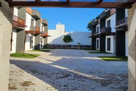 Casa de condomínio à venda Centro com 90m² - 3 dormitórios -  vagas - R$ 480.000 - 1047677689-03.jpg