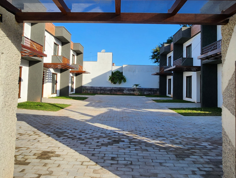 Casa de condomínio à venda Centro com 90m² e 3 quartos por R$ 480.000 - 1047677689-03.jpg