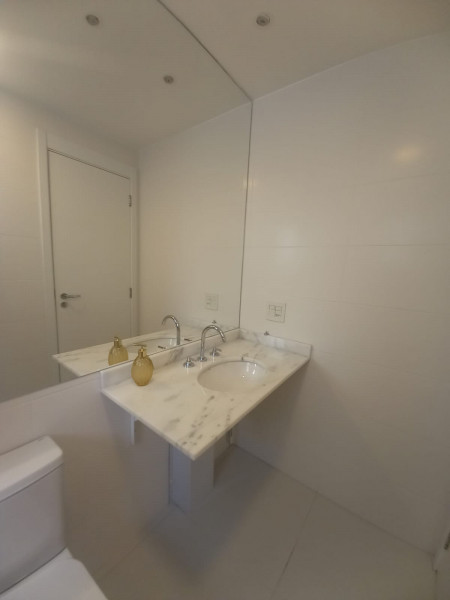 Apartamento à venda Vila Romana com 69m² e 2 quartos por R$ 1.080.000 - 1792588221-banheiro-suite-1.jpg